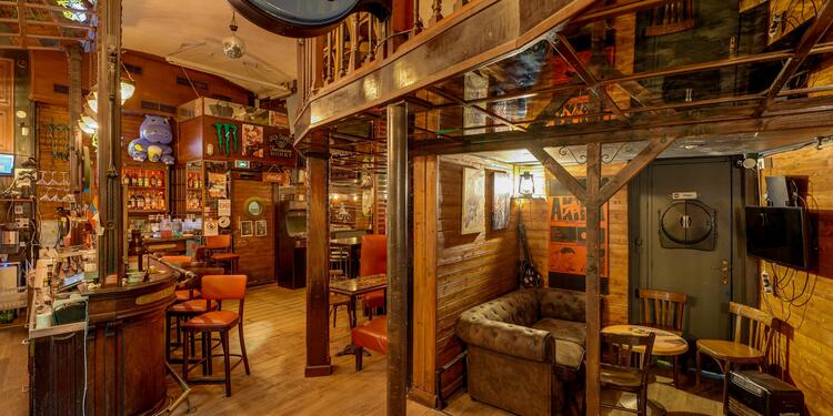 Overcraft Café, bar