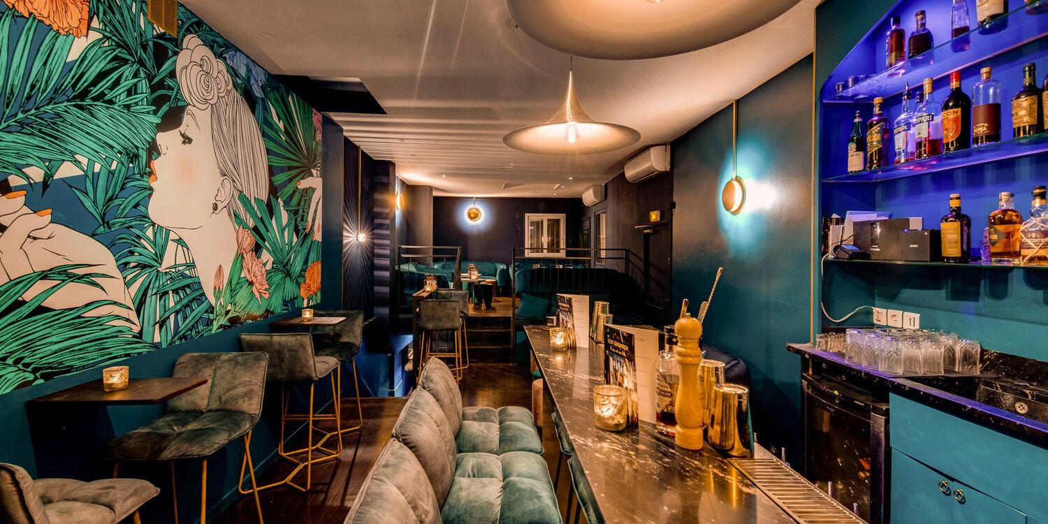 Lost Generation, bar