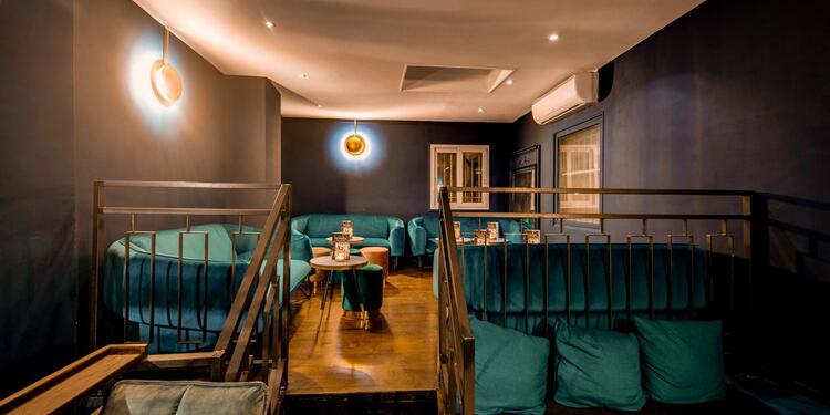 Lost Generation, bar