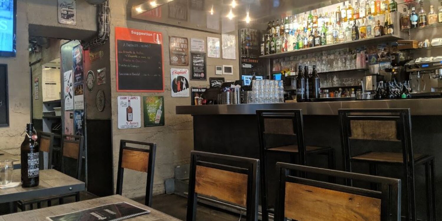 6 degrés de liberté(Fermé), restaurant, 
Intérieur du restaurant