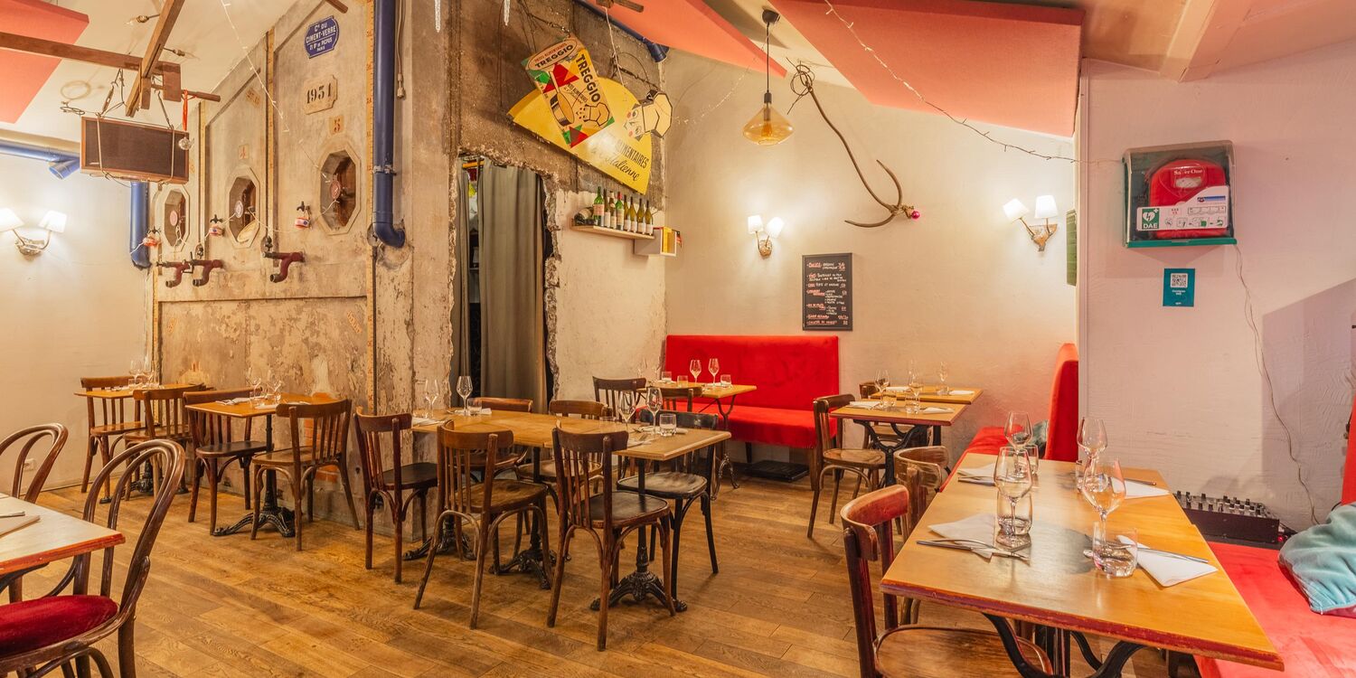 La CaVe, bar