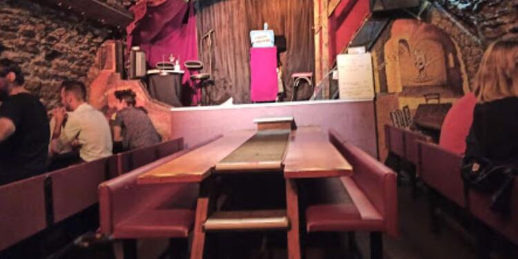 Au Pied Dans L'Plat, restaurant, interieur du Restaurant