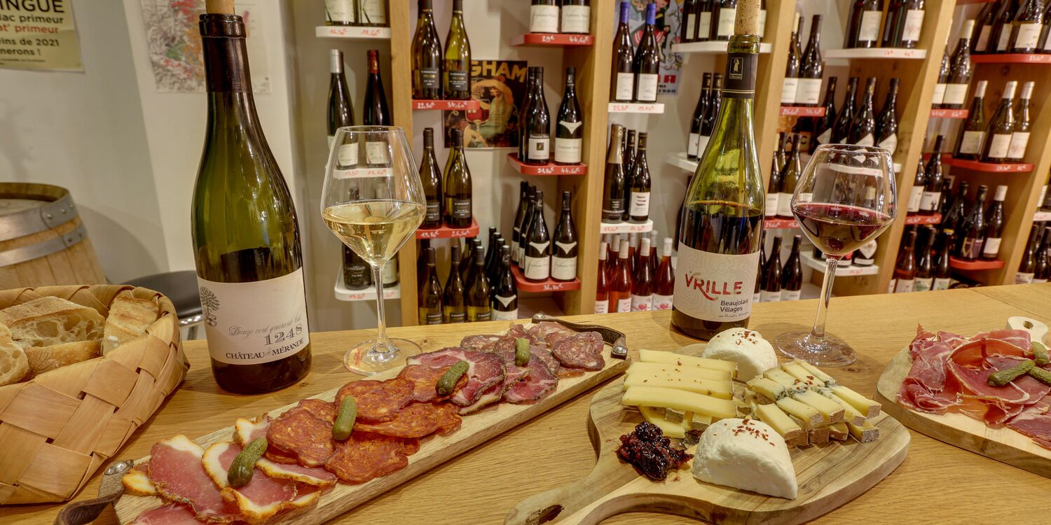 Vignerons & Caviste, bar