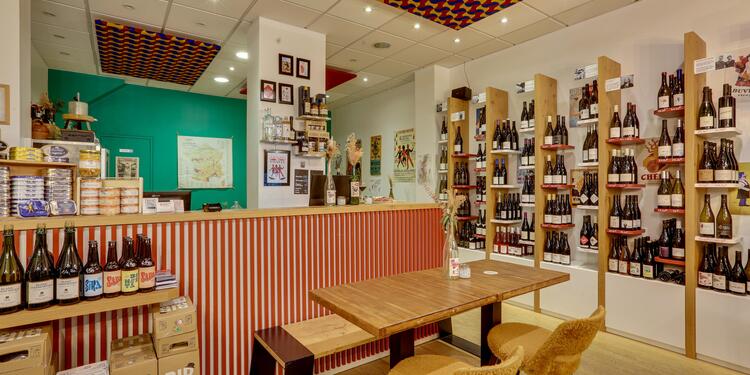 Vignerons & Caviste, bar