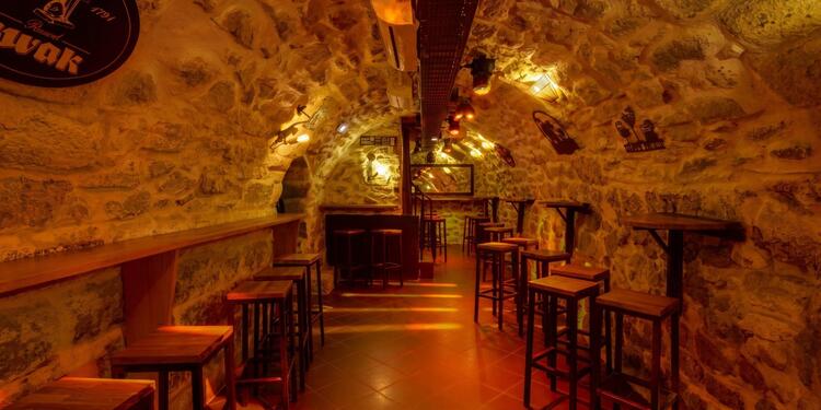 Le Vieux Chêne, bar
