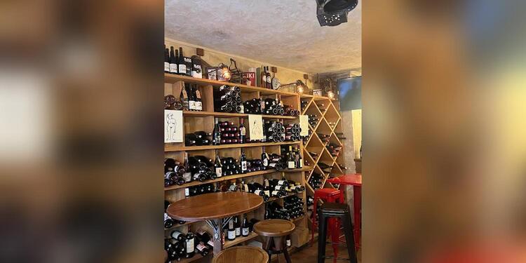 La Quincave, bar