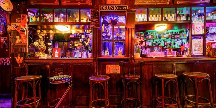 Le Bar à Nenette, bar