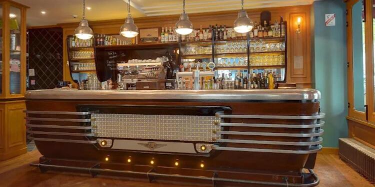Café Lamartine, bar
