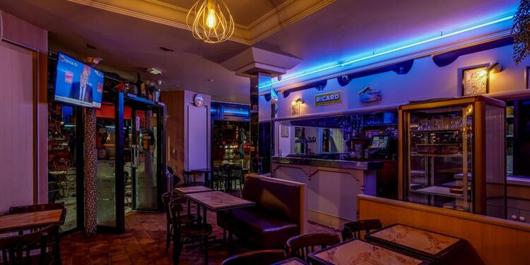 Le Repaire, bar
