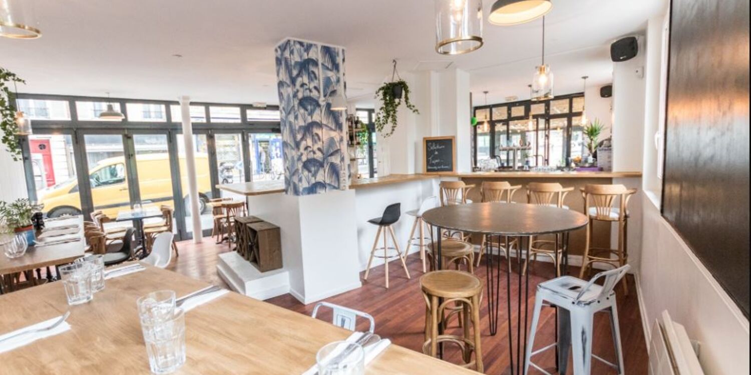 Le Mayday, bar, intérieur