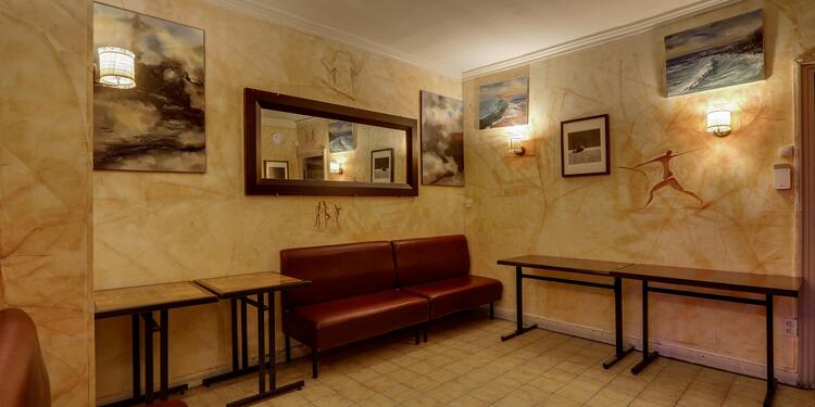 Café De L' Europe : The Feel, bar