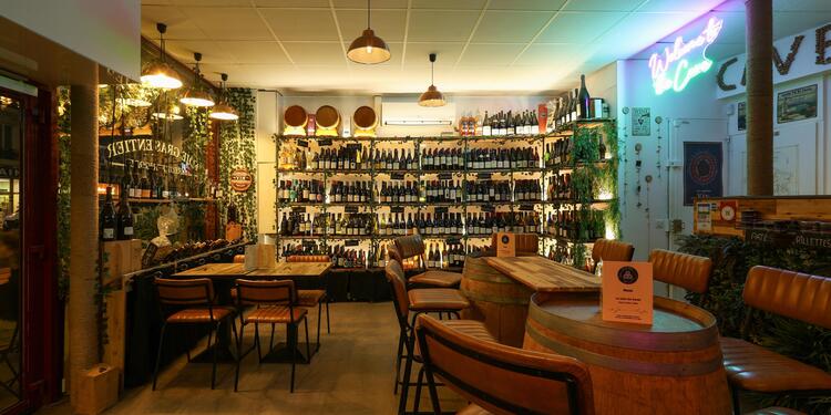 La Cave du Canal, bar