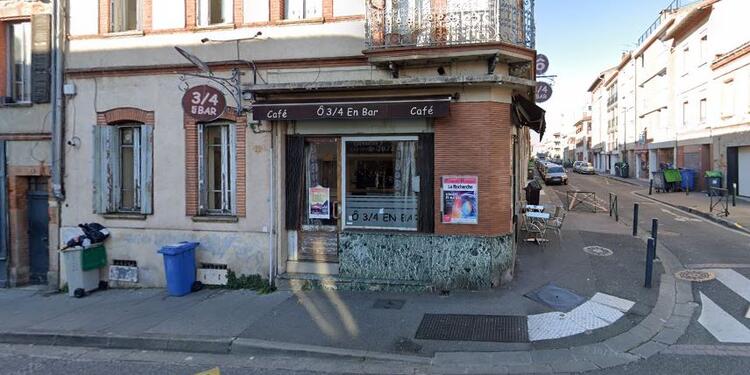 Ô 3/4 en BAR (fermé), bar