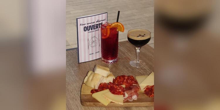 Le Tôt ou Tard, bar