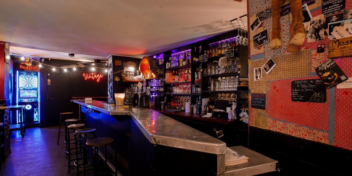 Vintage bar, bar