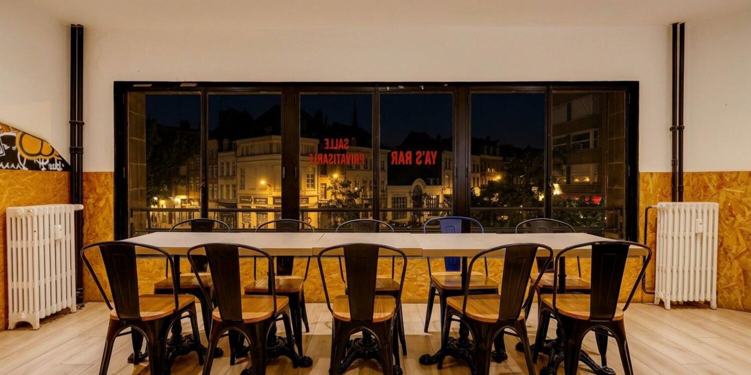 Ya's bar, bar