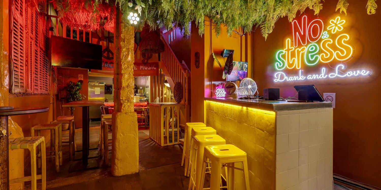 No Stress, bar
