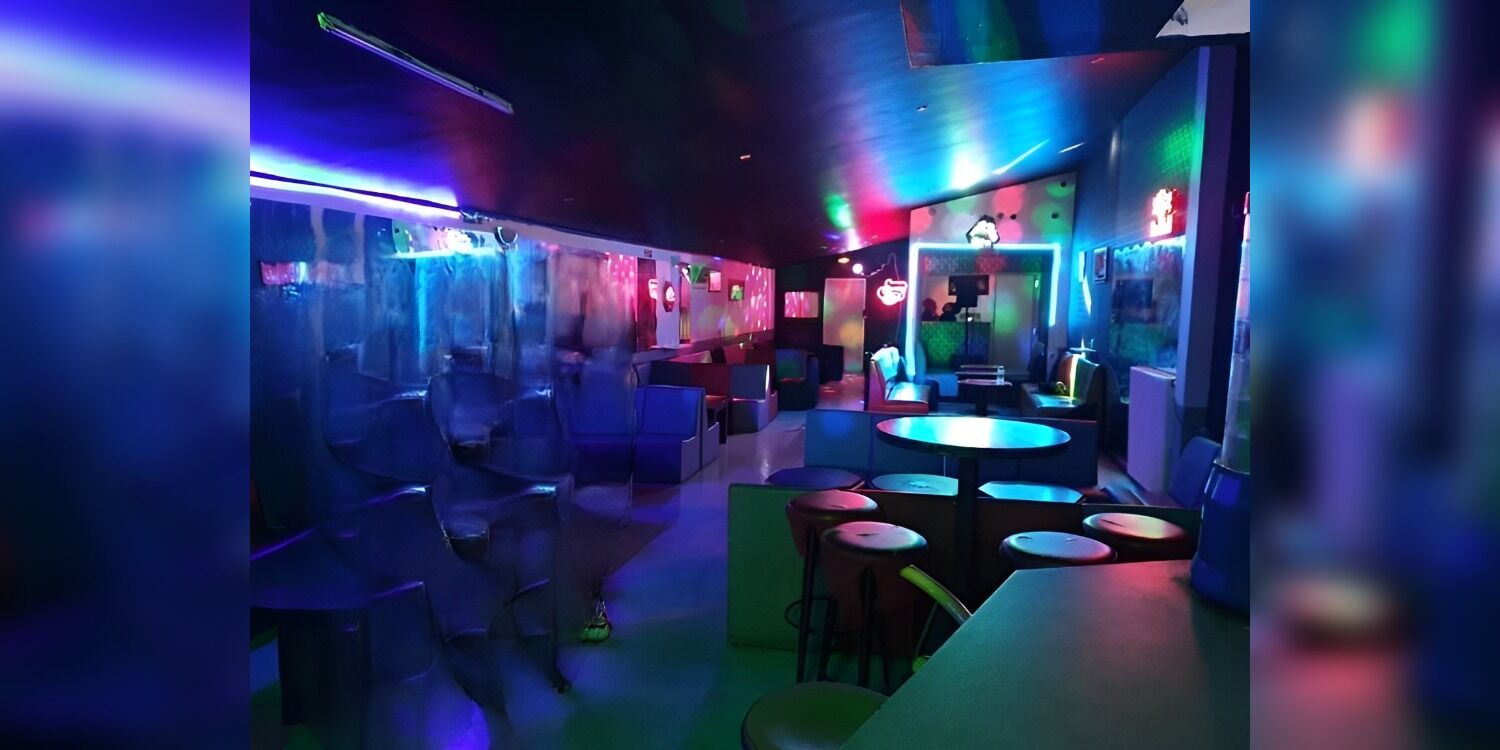 Le New Ferry Bar (fermé), bar