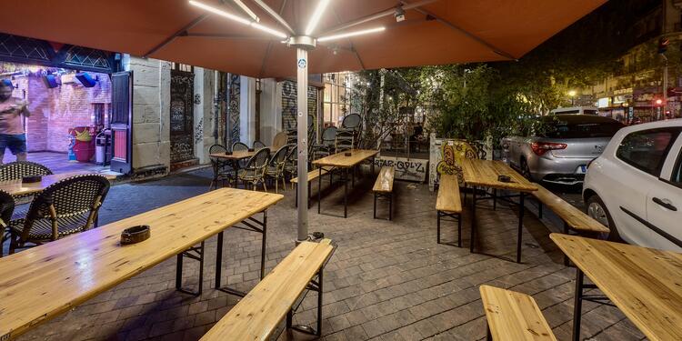 The Red Lion cours Julien, bar