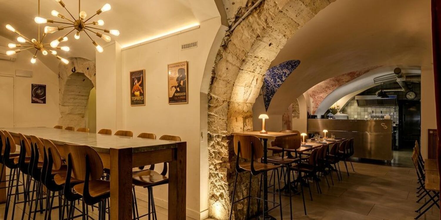 Vertigo Bar Restaurant, bar