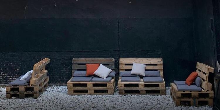 La Plateforme (fermé), bar, table