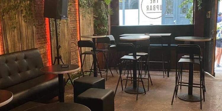 The Up Club, bar