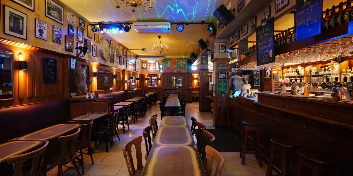 Le Corbeau, bar