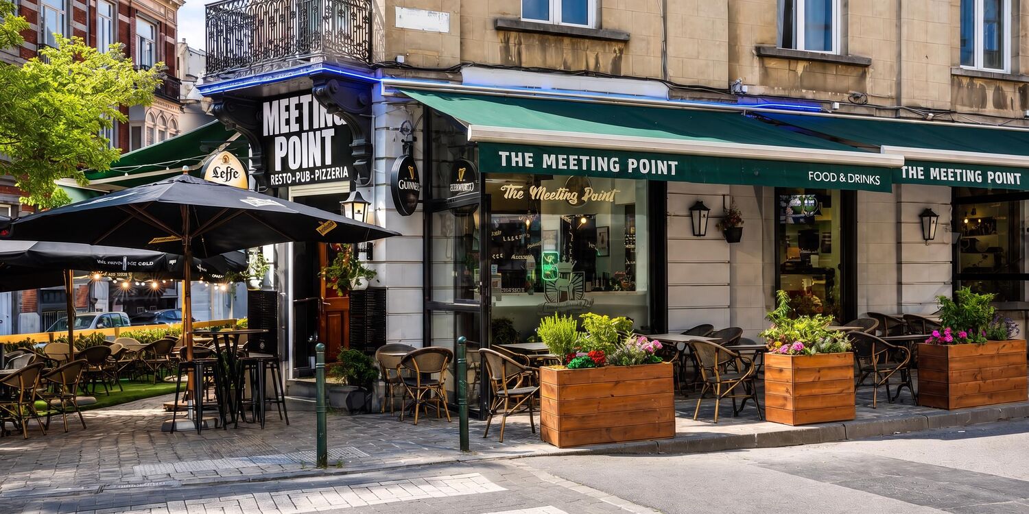 The meeting point, bar