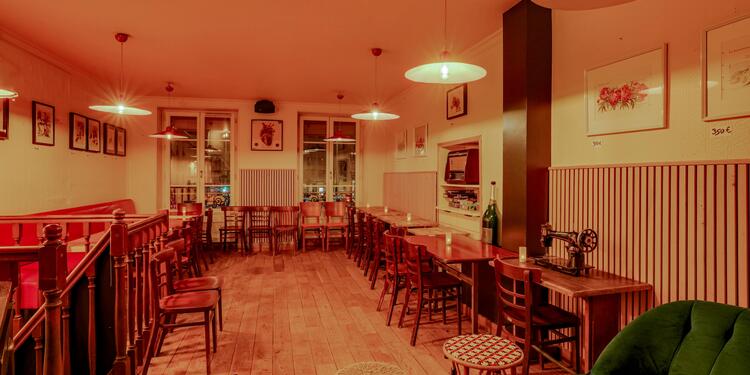 Aux Tables du Père Lachaise, bar