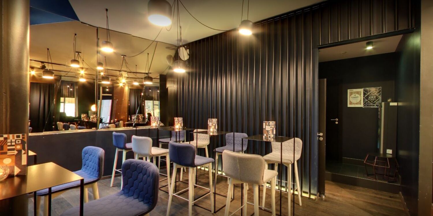 Octans -A Spirited Bar (fermé), bar