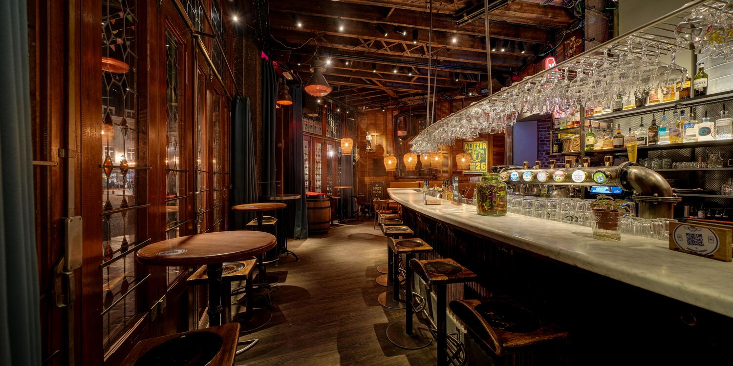 Mappa Mundo, bar