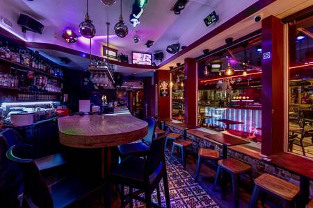 C'est ma tournée, Bar Bruxelles Pentagone #0