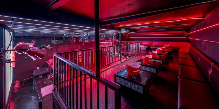 Baby Club, bar