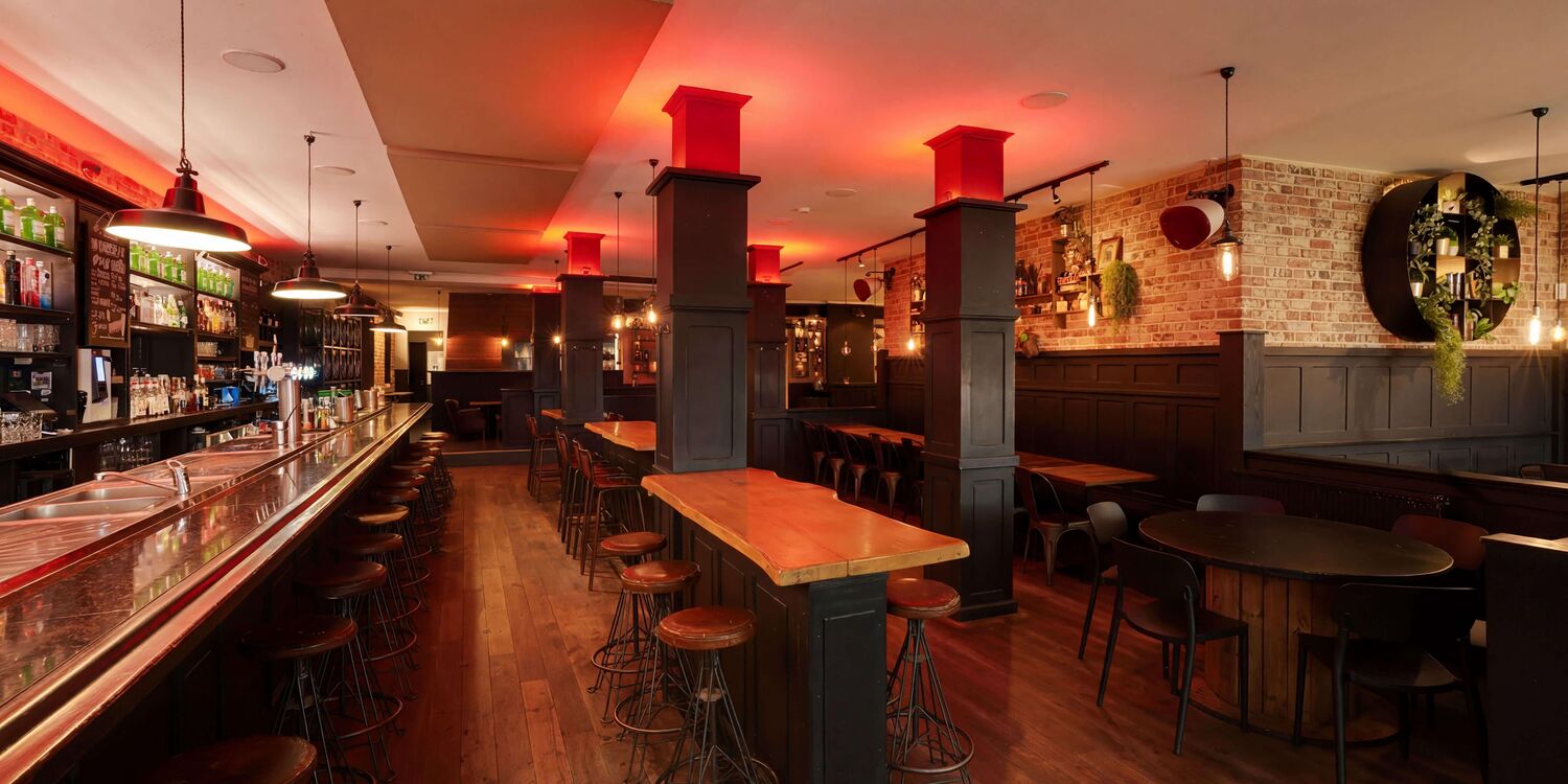 LOFT, bar