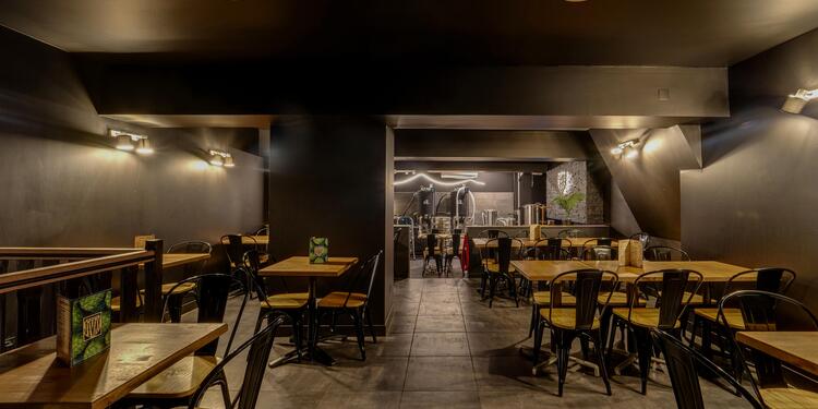 Un Bar et Jivay (ex-Social Bar Montpellier), bar