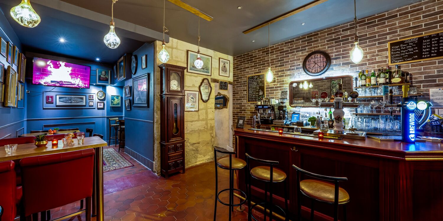 The King's Head Pub, bar