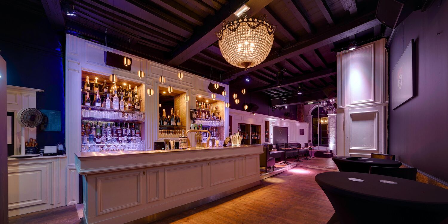 Le Club Saint-André, bar