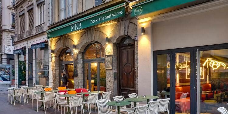 MKB, bar