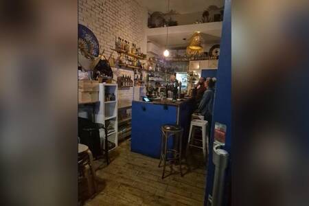 Gyptis, Bar Marseille Lodi #0