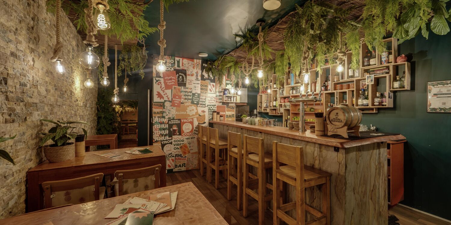 Rhum Runner, bar