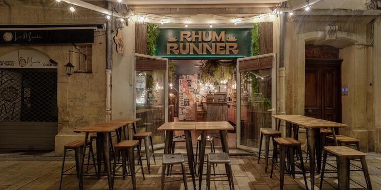 Rhum Runner, bar