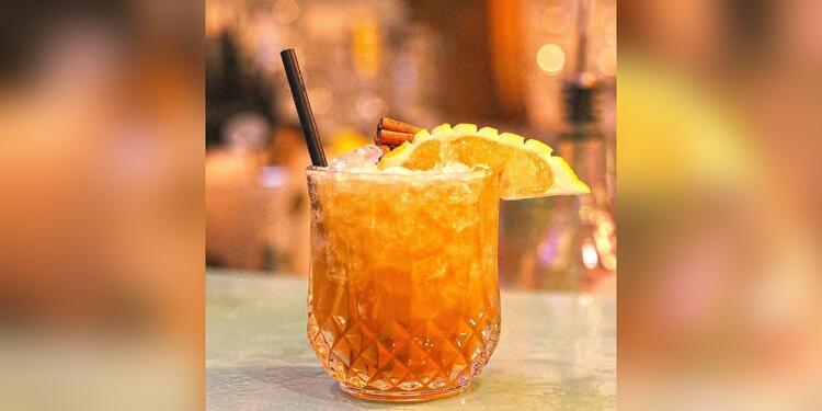 Les Distilleries Idéales, bar