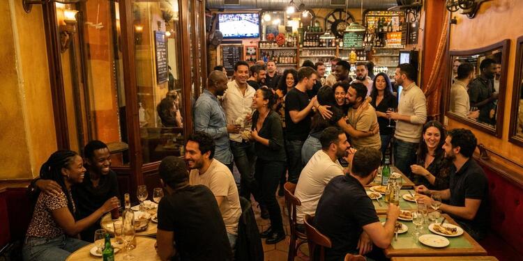 Les Distilleries Idéales, bar