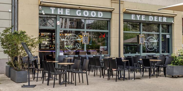 The Good Eye Deer, bar
