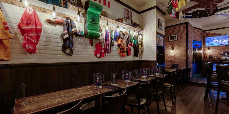 No Scrum No Win - Madeleine, bar