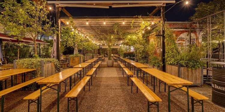 Le Patio Rooftop, bar