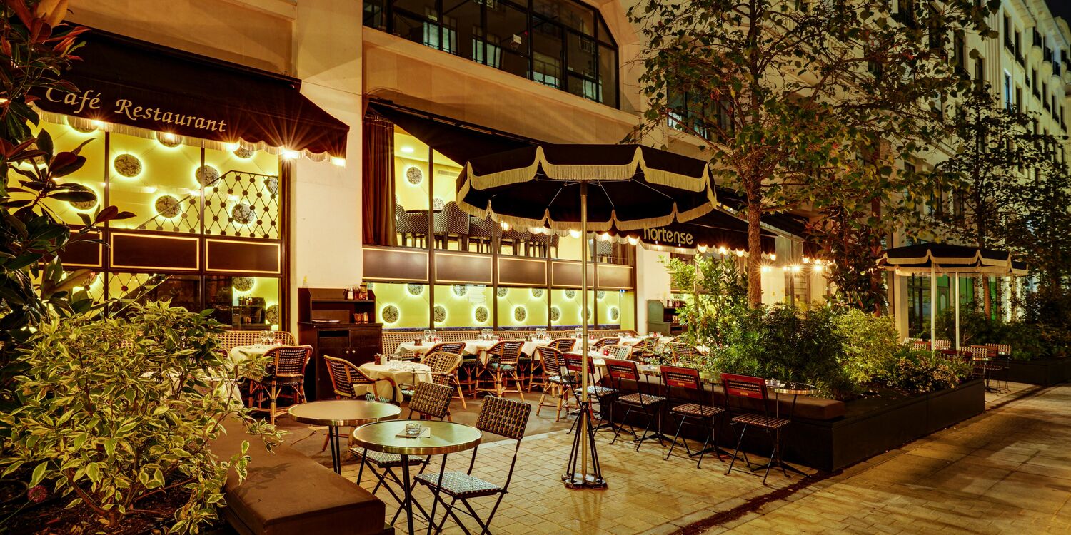 Hortense, bar