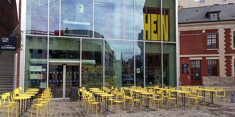HEIN - Brique House, bar