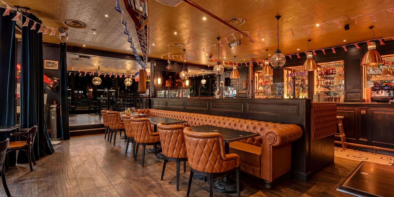 Au Bureau Colombes, bar