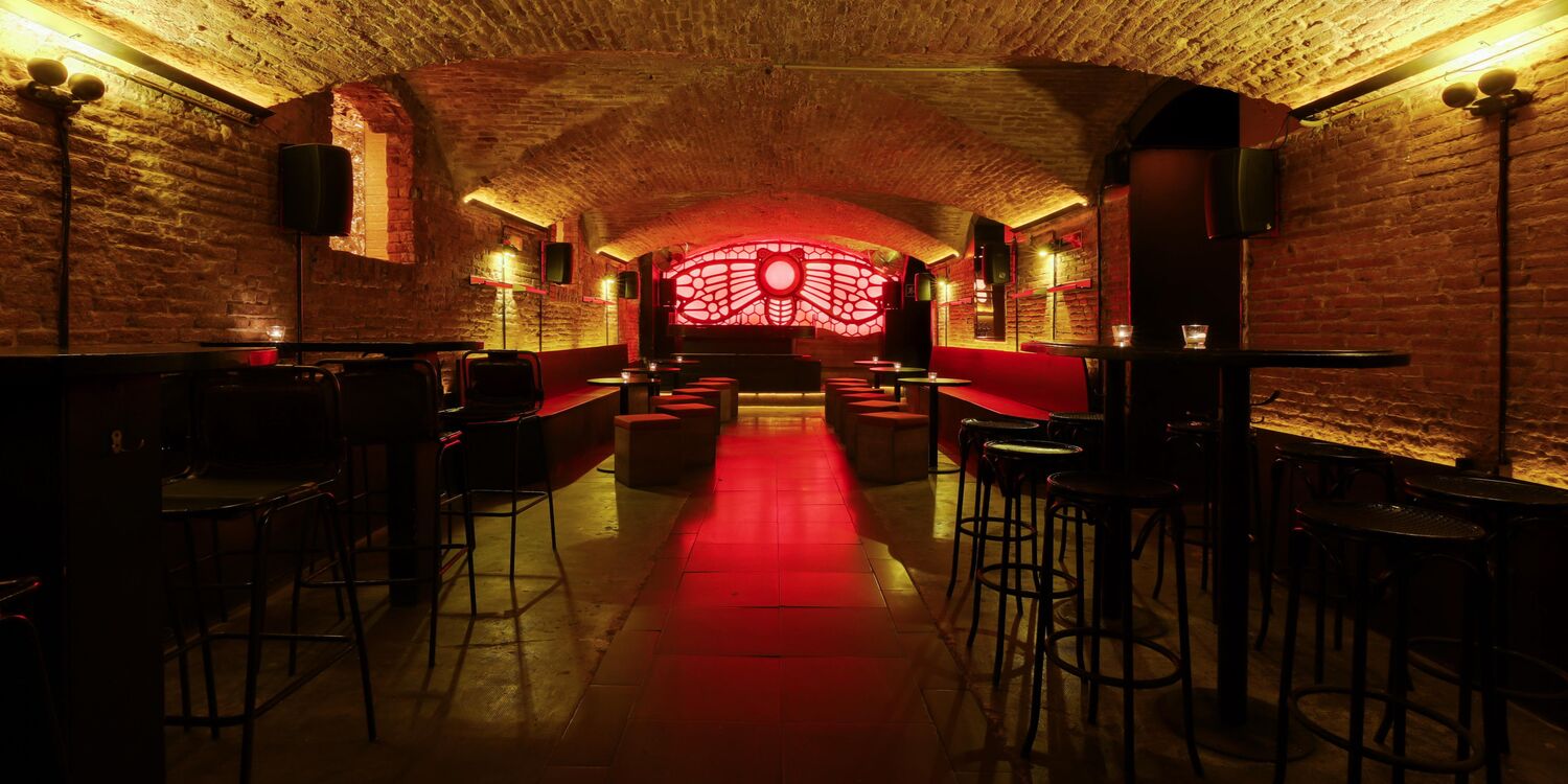 Mint Bar, bar